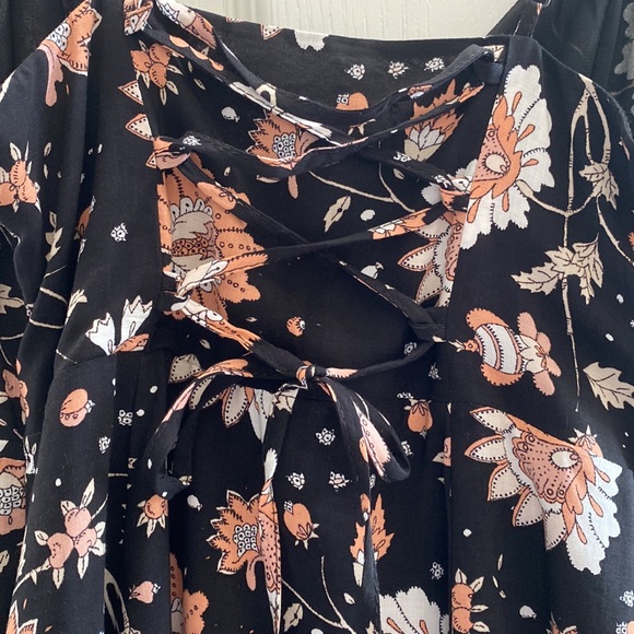 Floral American Eagle top - Picture 3 of 5